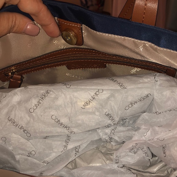 NWT Calvin Klein navy/brown satchel - Picture 6 of 6